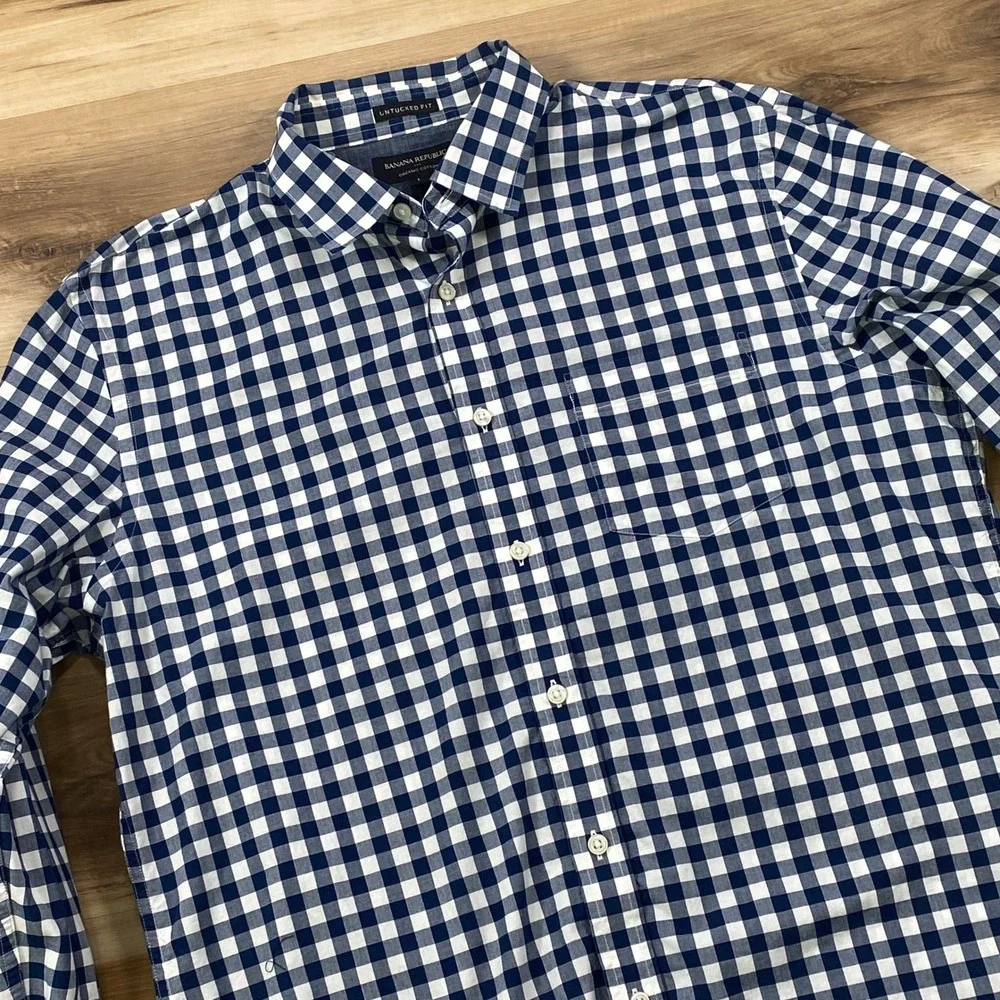 Banana Republic Shirt Mens Large Gingham Organic Cotton Untucked Fit Navy Blue